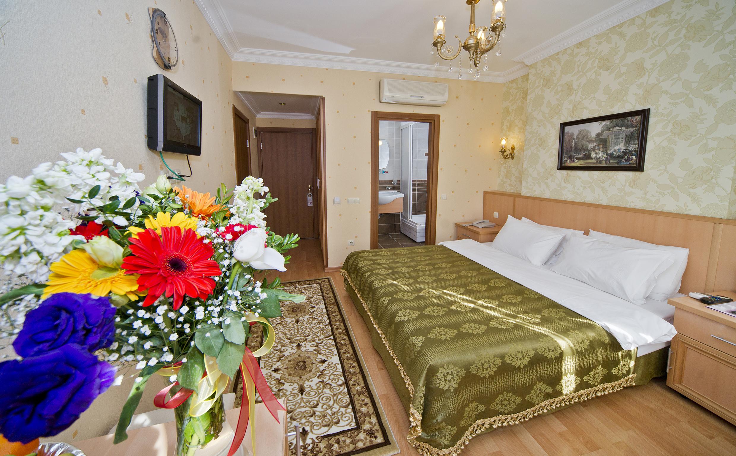 Kupeli Hotel Istanboel Buitenkant foto