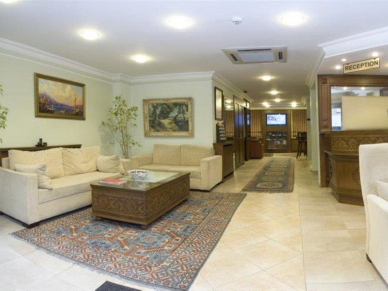 Kupeli Hotel Istanboel Buitenkant foto